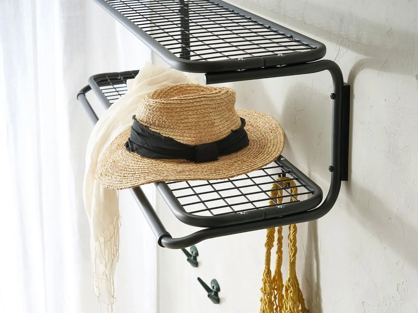 Essem Design Classic Hat Shelf 120 Cm, Black