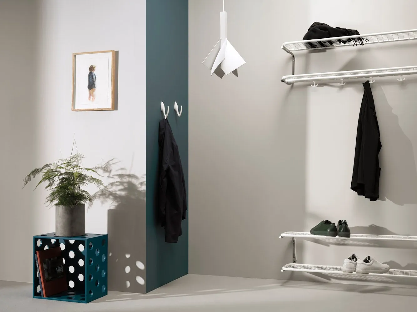 Essem Design Classic Hat Shelf 120 Cm, White/Chrome