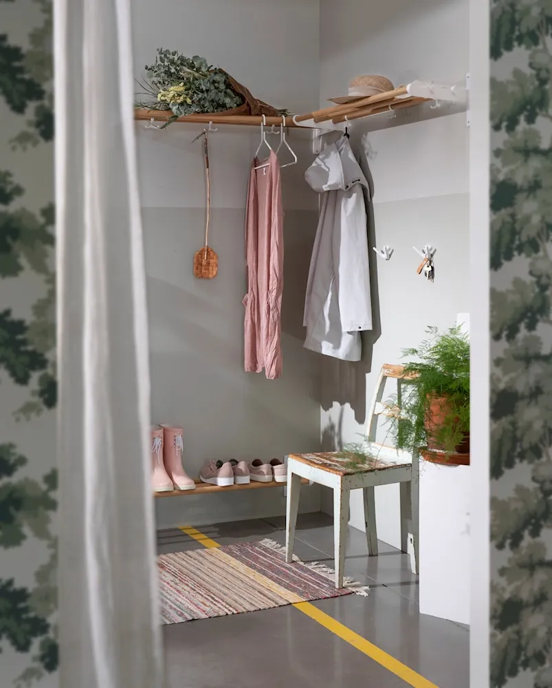 Essem Design Nostalgi Hat Shelf/Shoe Rack Oak/Aluminium, White