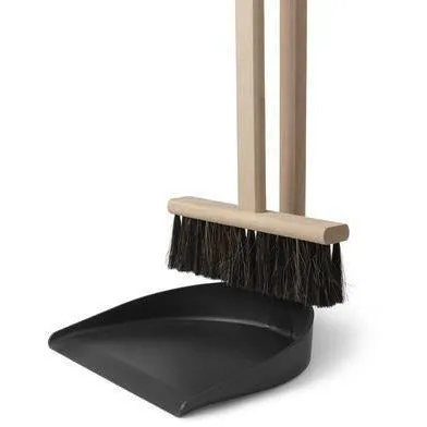 Ferm Living Icon Sweeping Set, Natural