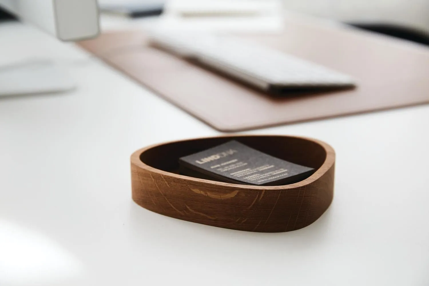 Lind Dna Wooden Box Curve Oak S, Natural