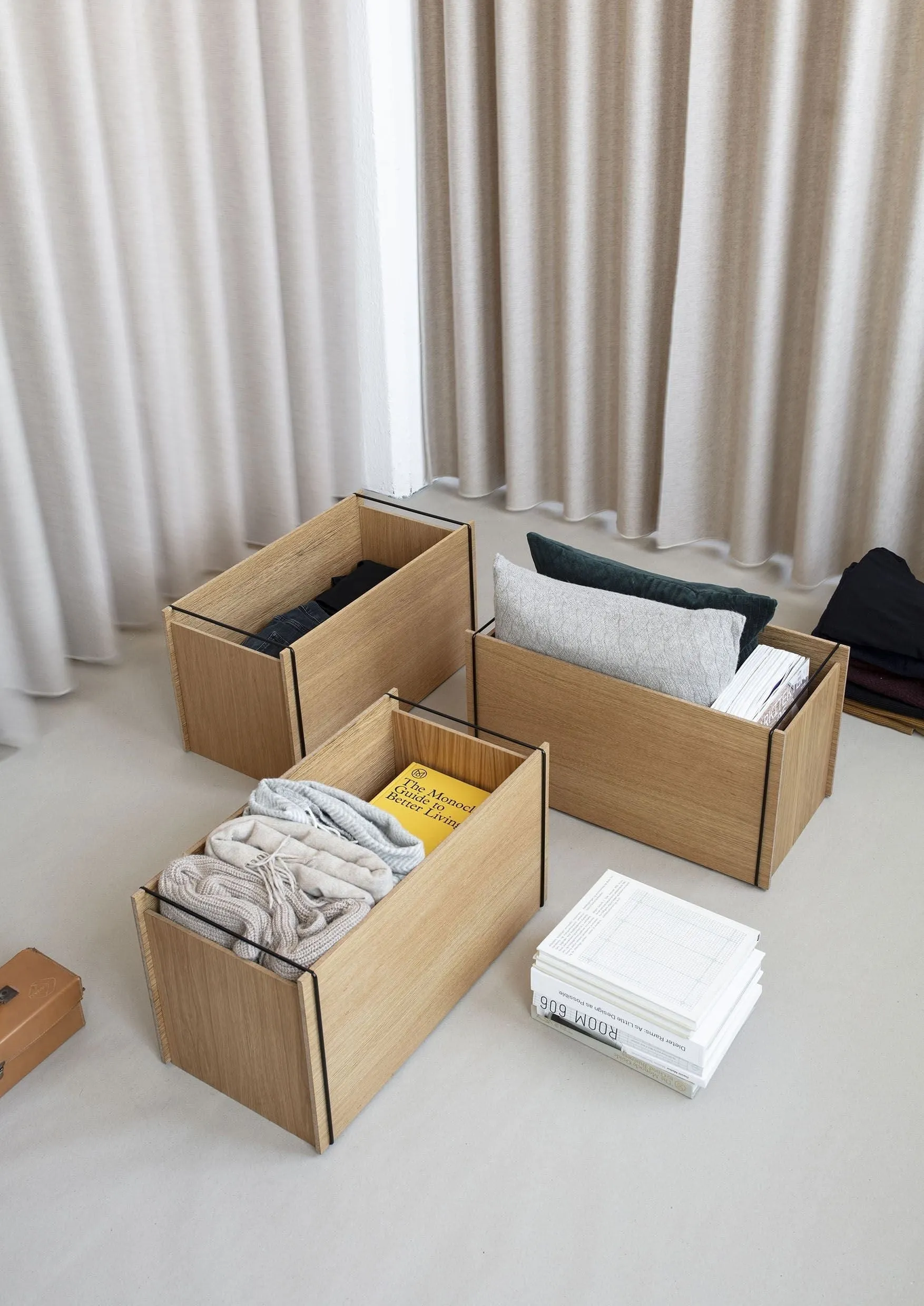 Moebe Storage Box, Oak/Black