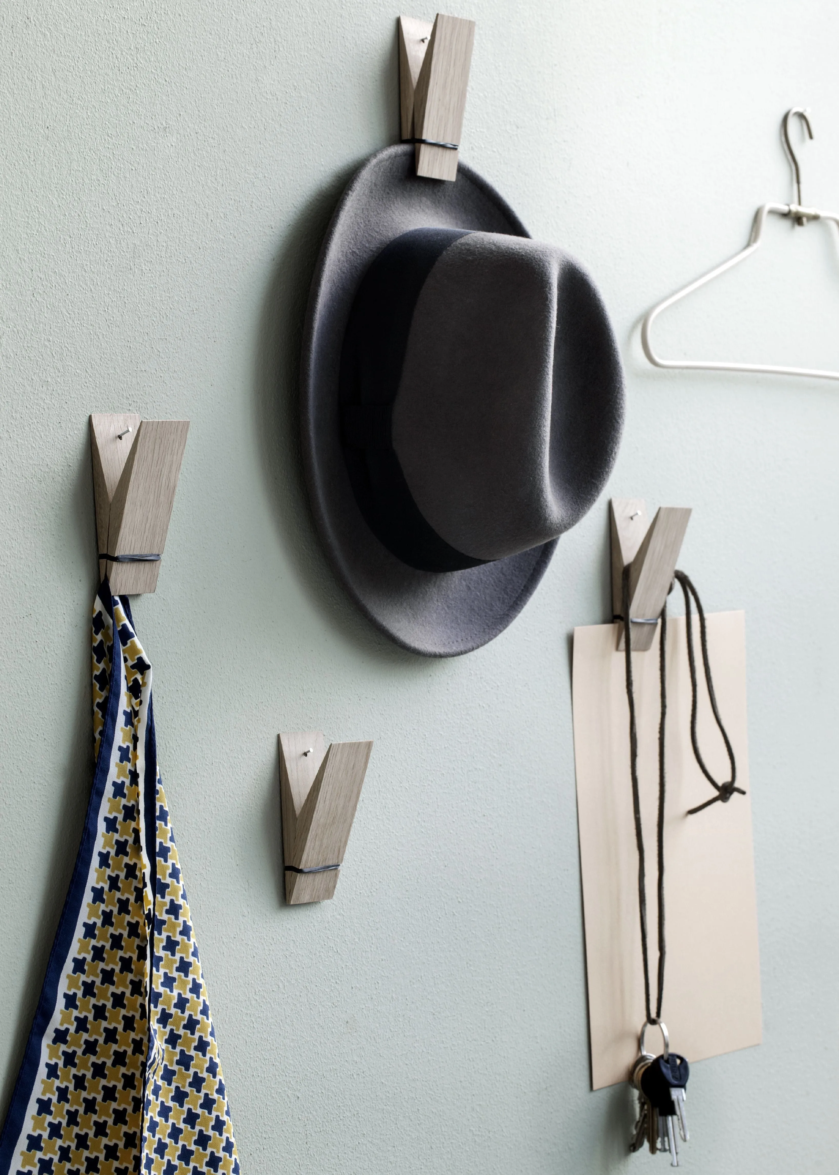 Moebe Wooden Clips, Oak
