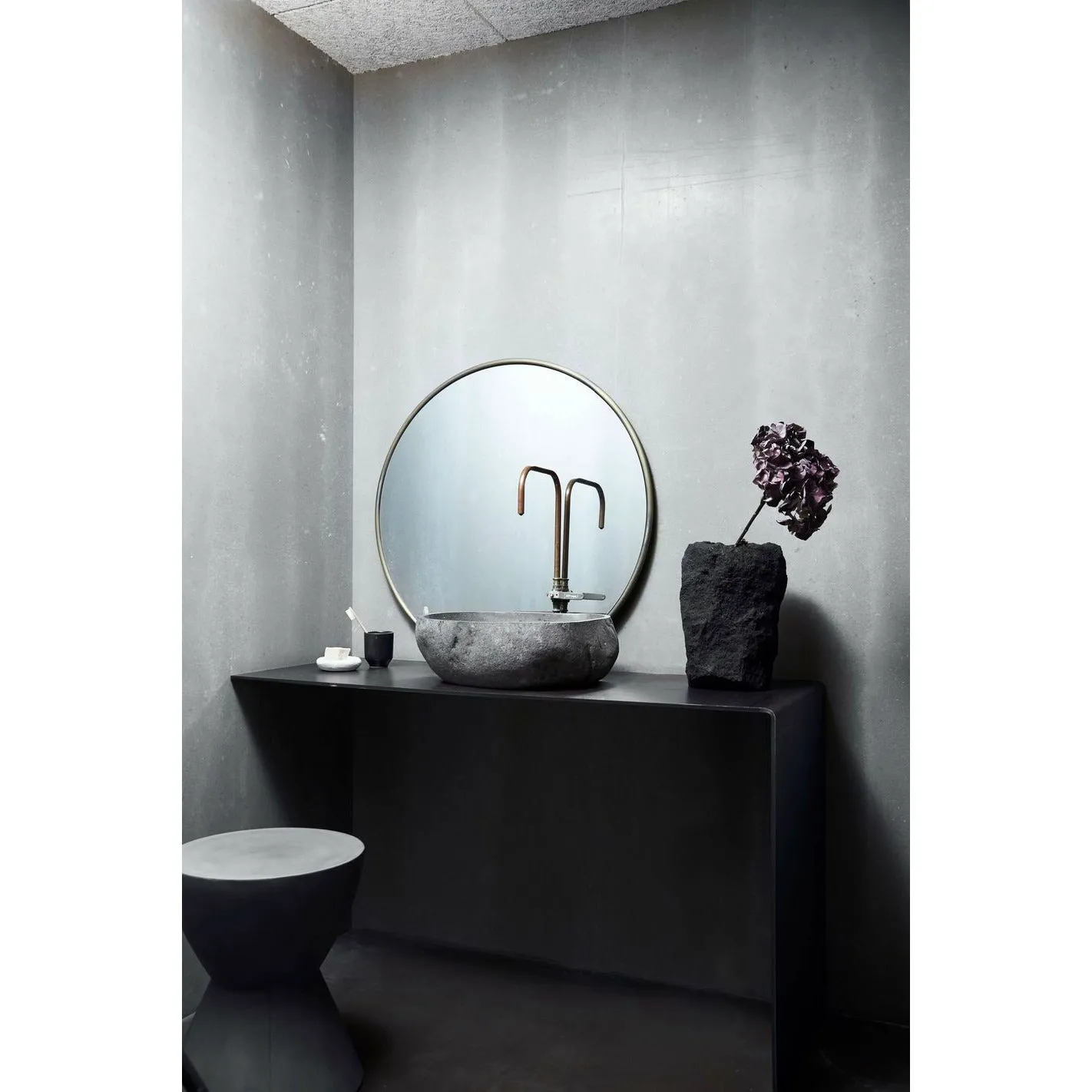Muubs Copenhagen Wall Mirror Round Brass, 80cm