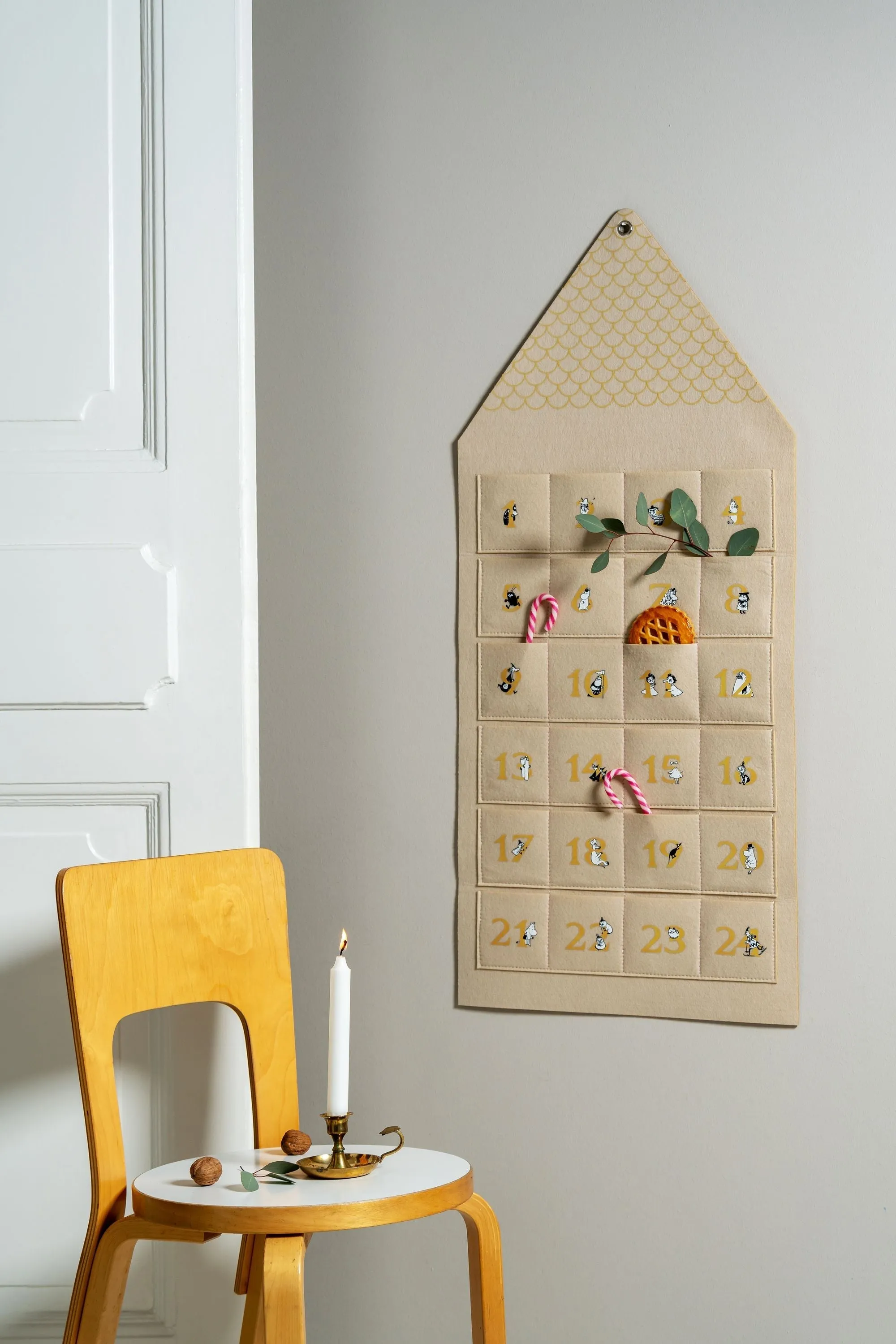 Muurla Moominhouse Advent Calendar R Pet