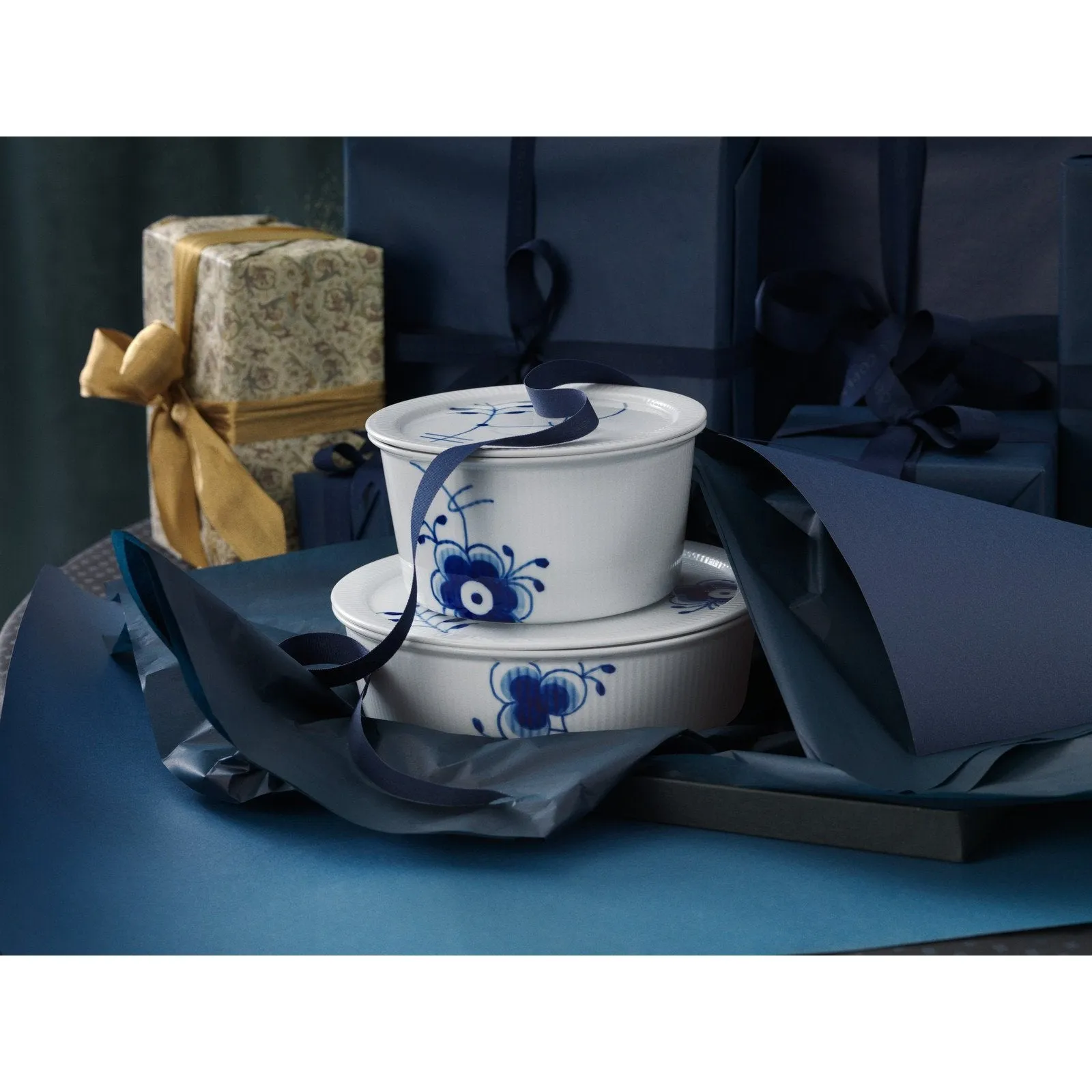Royal Copenhagen Blue Fluted Mega Box With Lid, 145 Cl