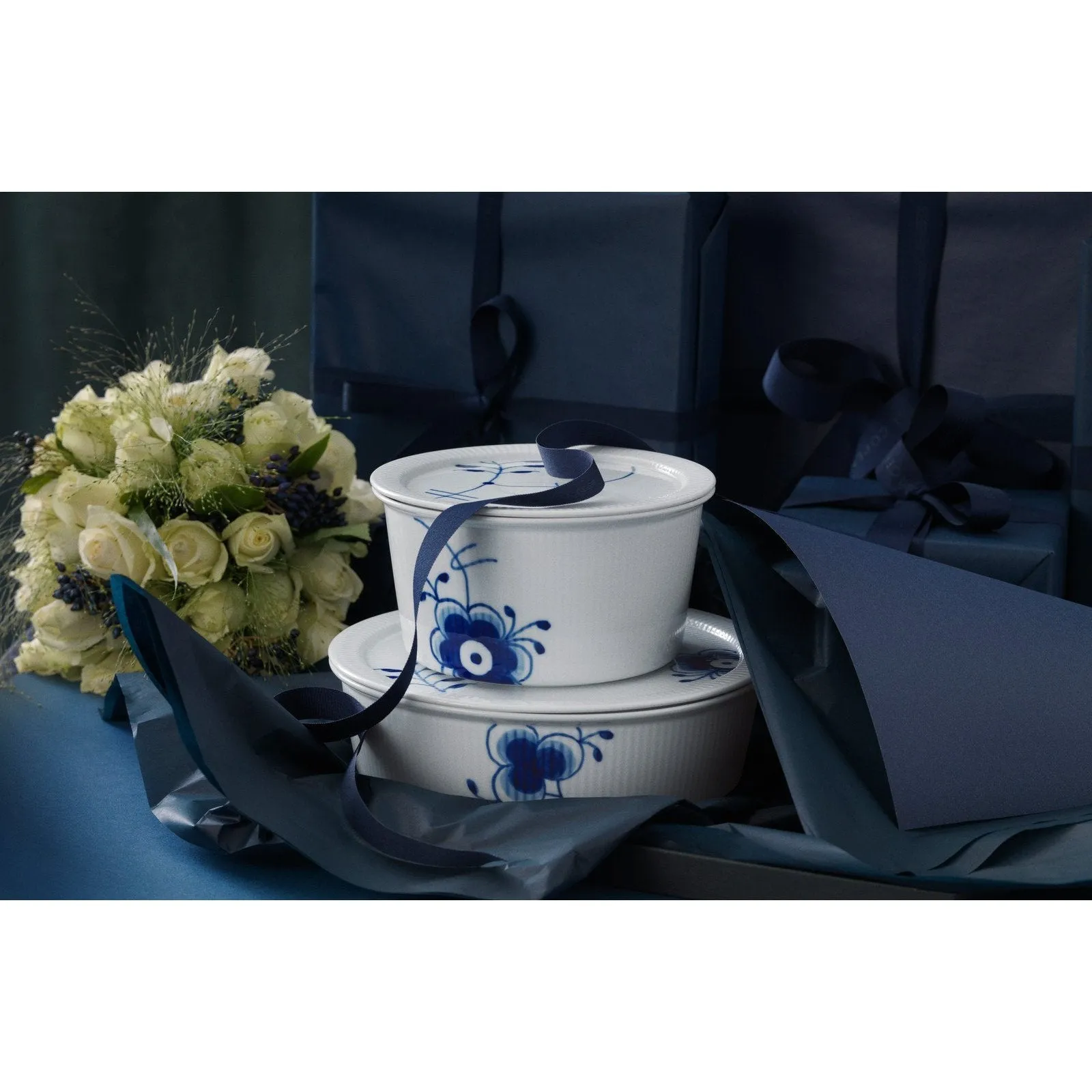 Royal Copenhagen Blue Fluted Mega Box With Lid, 145 Cl