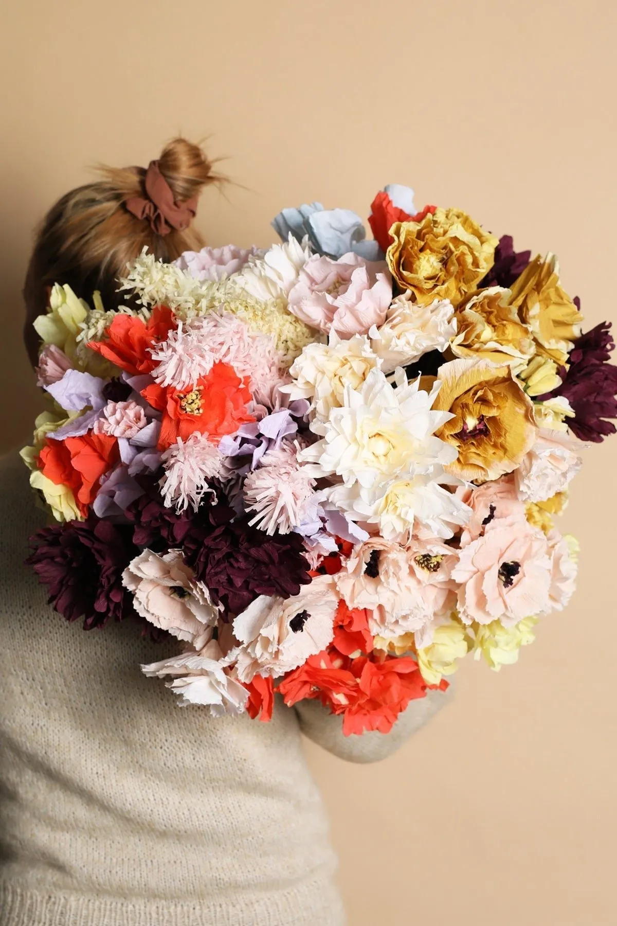 Studio About Paper Flower Dahlia, Red
