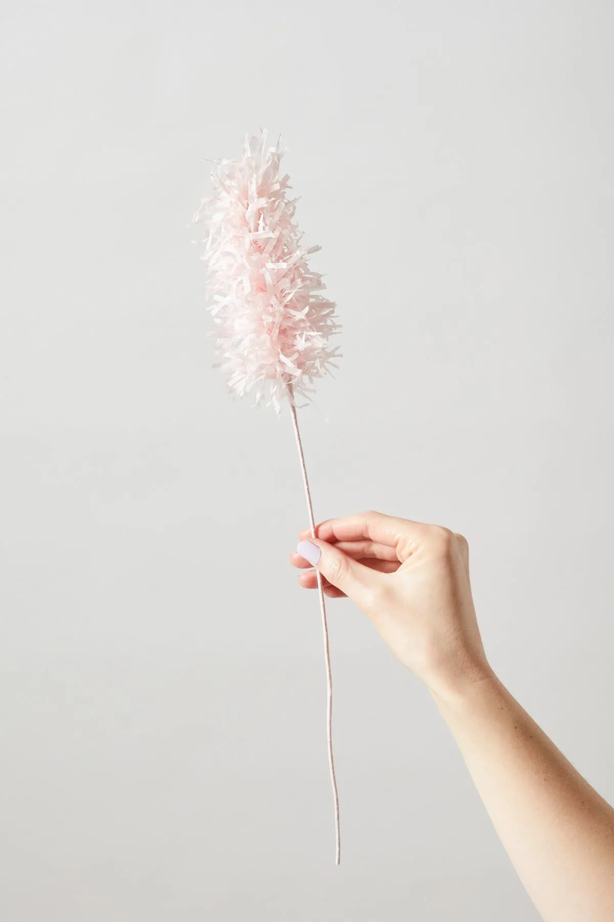 Studio About Paper Flower Pampas, Rose